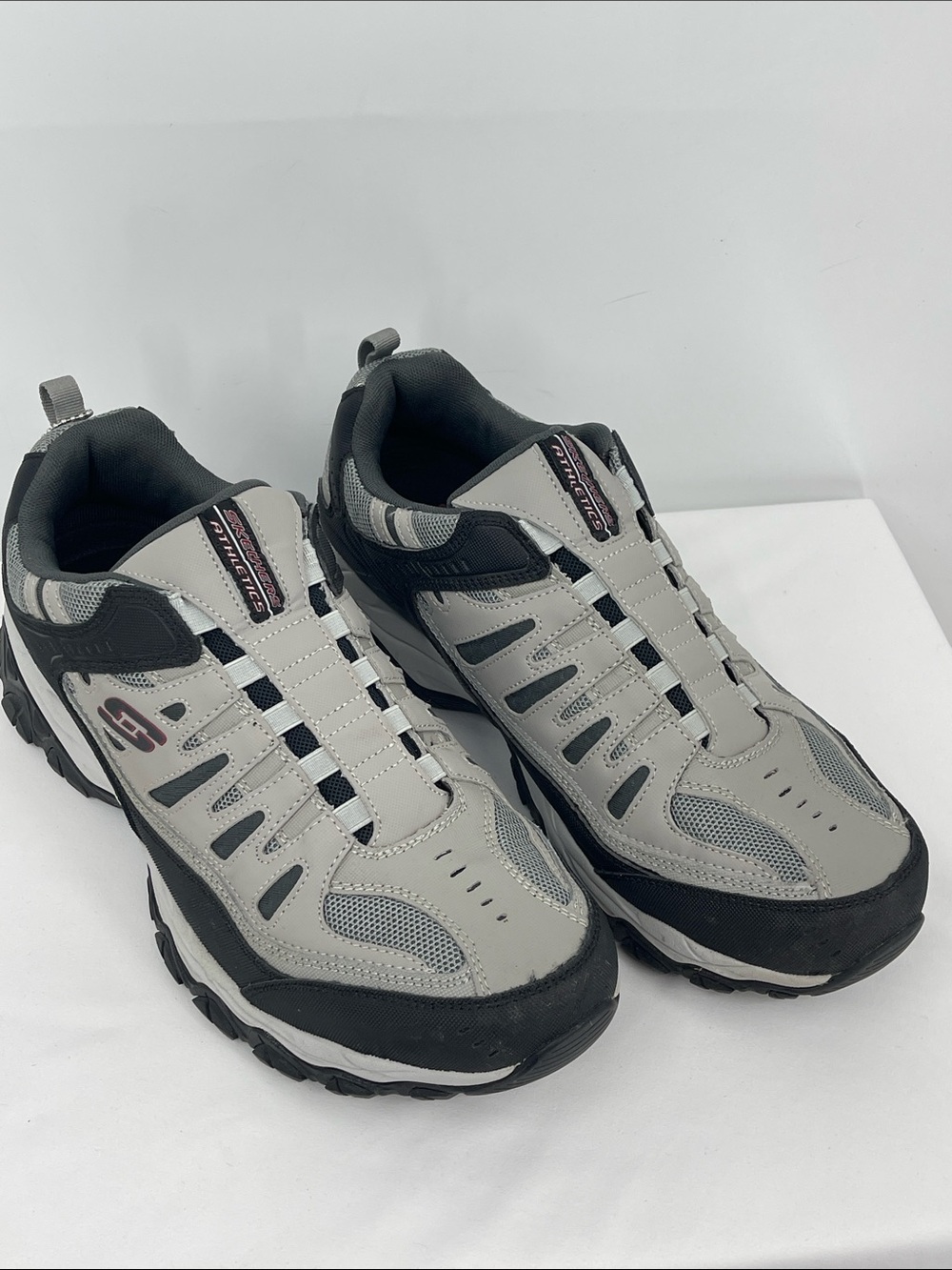 Skechers Men's Gray and Black Trail Athletic Sneakers SIZE 13 SLIP ON